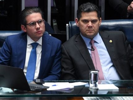 Alcolumbre classifica como “antidemocrático” protesto de aliados de Bolsonaro