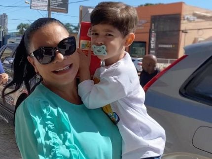 Léo poderá visitar Dona Ruth aos fins de semana, nos feriados e nas férias. Veja os detalhes!