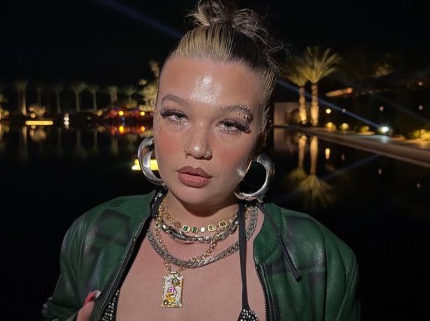 Atração do Lolla Brasil, Lola Young cancela toda a agenda após problemas no palco