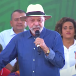 Lula chama Jair Bolsonaro de “fujão” e afirma que ele “se borrou todo”