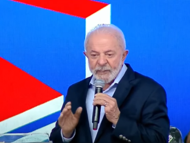 Lula diz que Trump foi enganado por Bolsonaro e acusa ex-presidente de trair o país