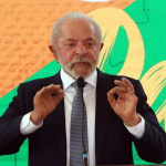 Lula diz que salário de R$ 46 mil “não é muito” e critica sistema tributário atual