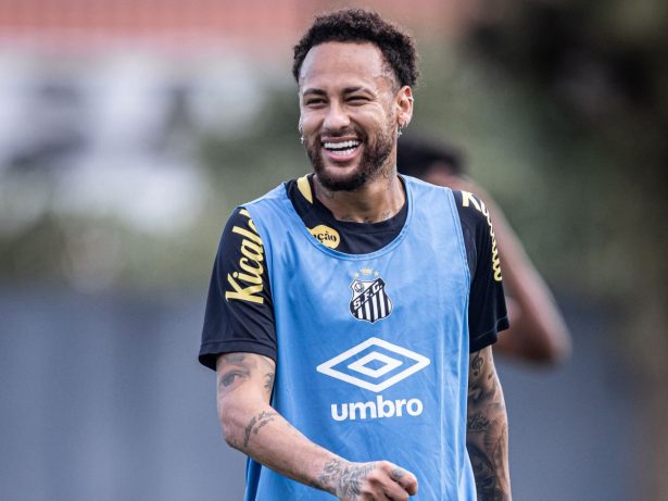 Santos adota cautela com Neymar e só deve discutir renovação após Brasileirão
