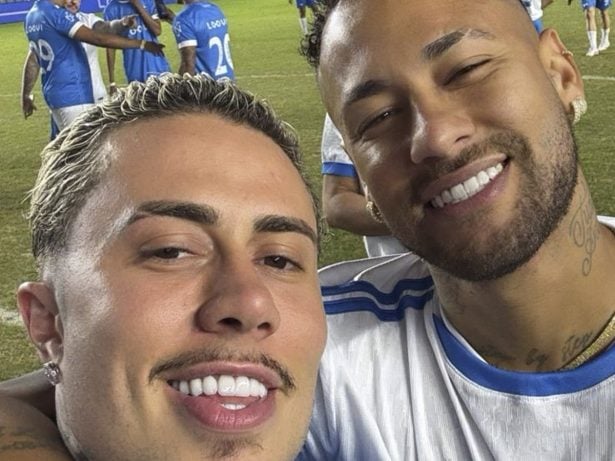 Neymar se diverte ao ver tatuagem de MC Daniel inspirada nele que deu errado