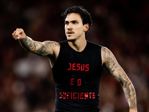 Pedro treina em campo e pode reforçar o Flamengo na Copa Intercontinental