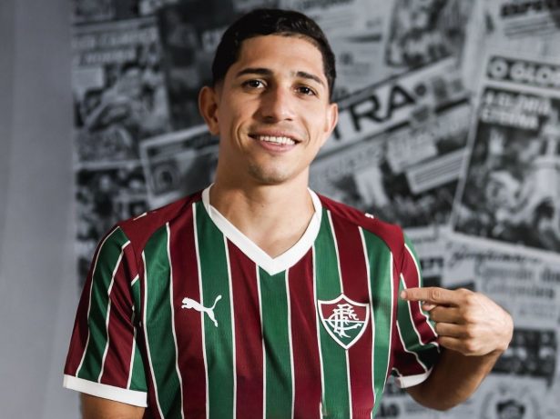 Fluminense anuncia contratação de Savarino, ex-Botafogo, até 2029