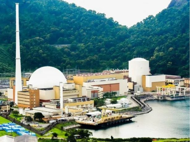 Ministro sugere que Brasil repense uso da energia nuclear em cenário de tensão internacional