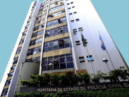 Facção impõe transporte por aplicativo e lucra milhões com monopólio no Rio