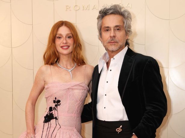 Reencontro de milhões: Marina Ruy Barbosa e Alexandre Nero param evento em SP