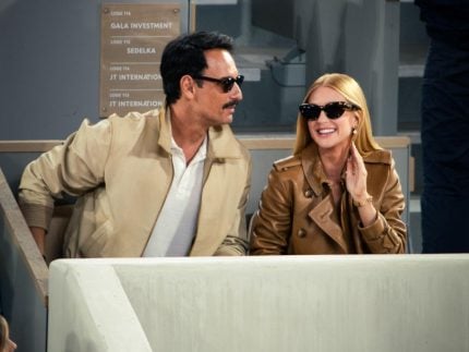 Marina Ruy Barbosa é flagrada em Paris assistindo partida de tênis com Rodrigo Santoro