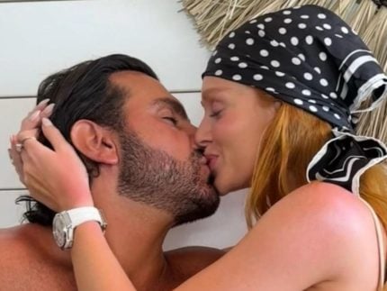 Marina Ruy Barbosa surge apaixonada com noivo bilionário