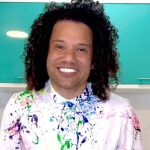 Maycon Cosmer troca a fama do “BBB” e volta ao trabalho como “tia da merenda”