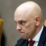 Moraes nega ouvir filhos de Bolsonaro como testemunhas em ação sobre golpe