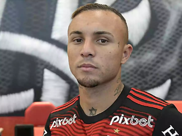 Cebolinha ganha aval do Flamengo para sair de graça e mira retorno à Europa; entenda