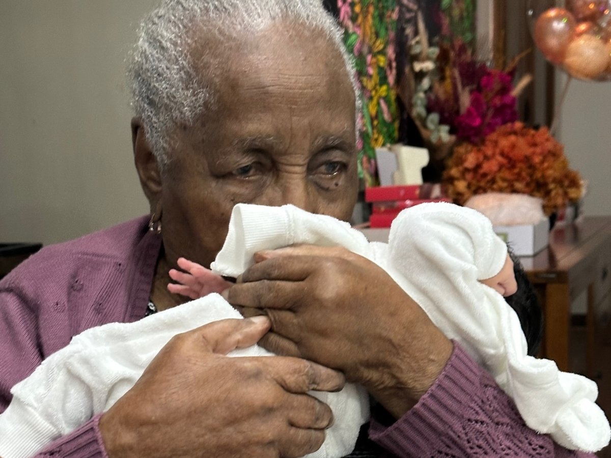 Dona Lourdes e Nala (Foto: Reprodução/Carol Caminha)