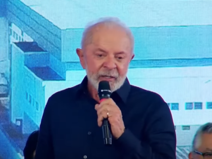 “Não vamos chorar se EUA não quiser comprar”, diz Lula sobre exportações