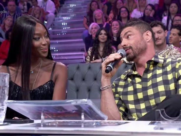 Naomi Campbell revela que estudou com Cauã Reymond em NY e reencontra galã no “Domingão”