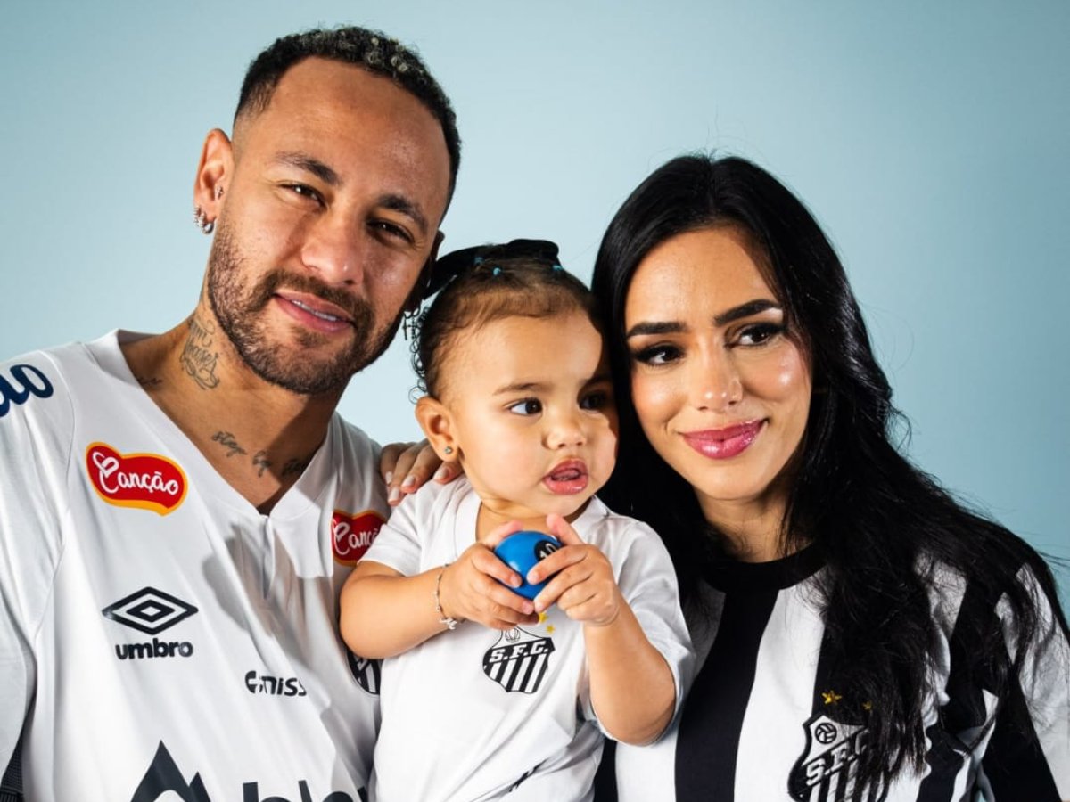 Neymar Jr., Mavie e Bruna Biancardi - Foto: Divulgação/Santos Futebol Clube