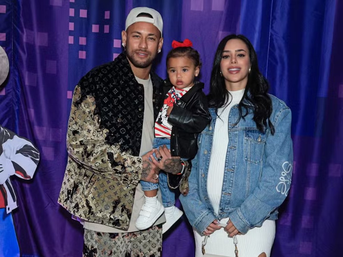 Neymar Jr., Mavie e Bruna Biancardi - Foto: Victor Chapetta/AgNews