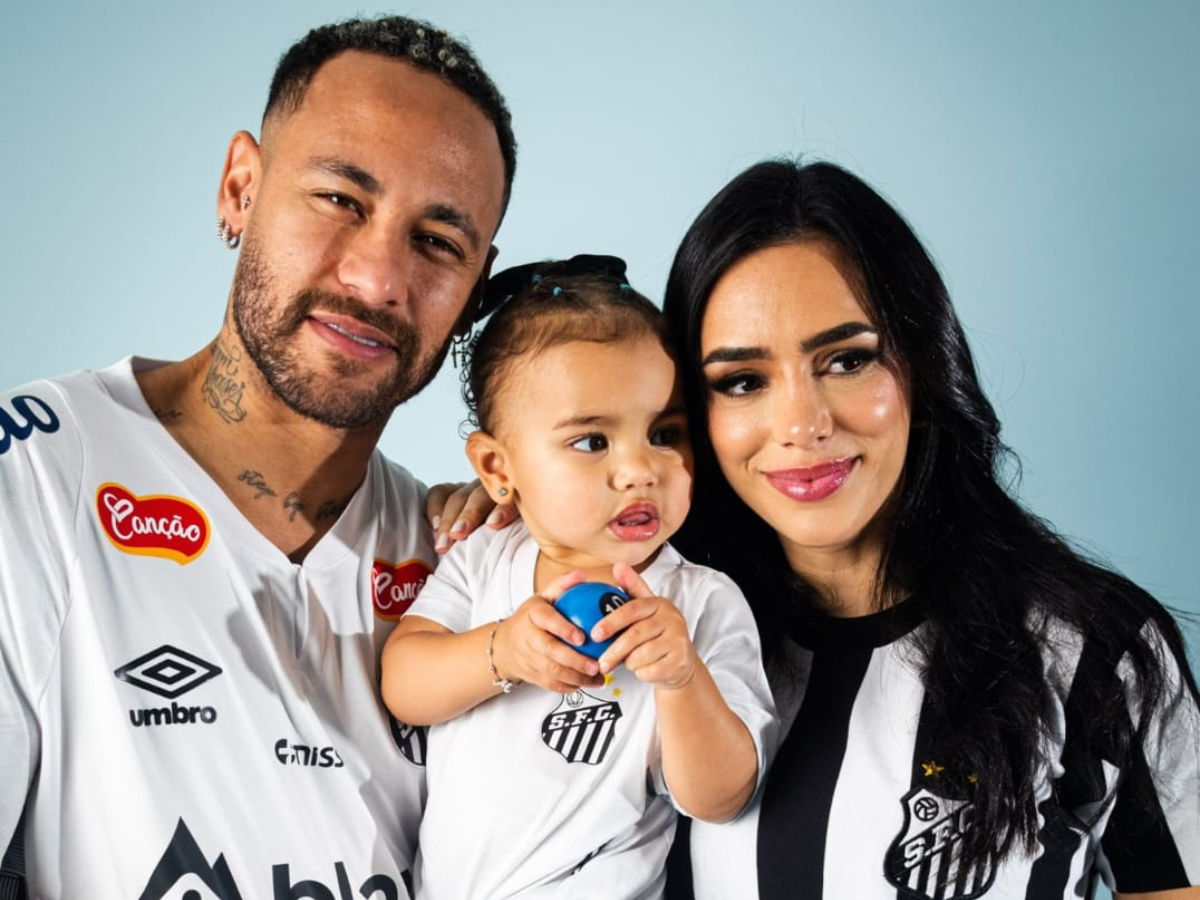 Neymar Jr., Mavie e Bruna Biancardi - Foto: Divulgação/Santos Futebol Clube