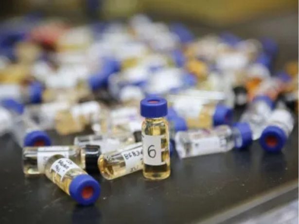 Brasil soma 225 notificações e 16 confirmações de intoxicação por metanol
