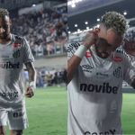 Coçou ou não? Veja vídeo em que Neymar aparece com dedos nos ouvidos