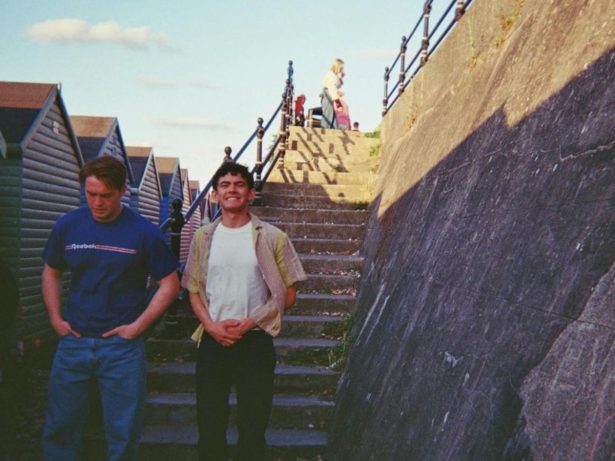 Filme para finalizar “Heartstopper” encerra gravações e ganha nome na Netflix