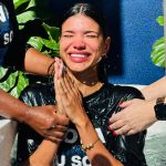 Nova vida: Jakelyne, esposa de Mariano, aceita Jesus e se batiza em igreja evangélica