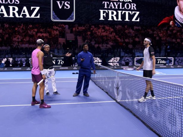 Carlos Alcaraz vence Fritz e avança à final em torneio na Arábia Saudita