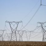 Senado aprova novas regras para o setor elétrico e limite de gastos com tarifa social