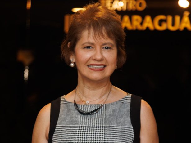 Narjara Turetta nega crise financeira após vender objetos: “Estou trabalhando”