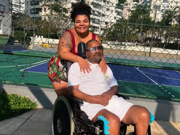 Flora Cruz atualiza estado de saúde do pai, Arlindo Cruz, e compartilha previsão de alta