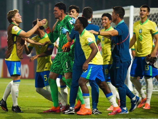 Brasil derrota Paraguai nos penaltis e avança às oitavas da Copa do Mundo Sub-17