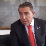 Conselheiro de Donald Trump dispara ofensas contra brasileiras: “Raça maldita”