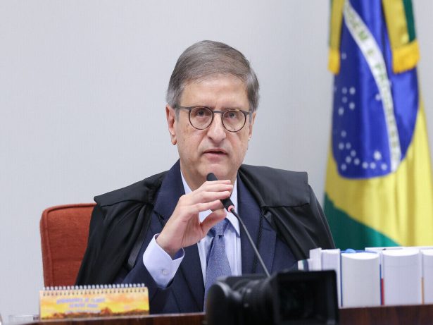 Paulo Gonet revela que Bolsonaro usava Abin para “espionar adversários políticos”