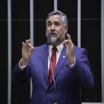 CPMI do INSS: Paulo Pimenta sugere esforço para punir quem “meteu a mão” nos aposentados