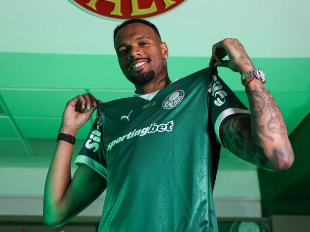 Carlos Miguel encara sequência desafiadora e tenta se firmar no gol do Palmeiras