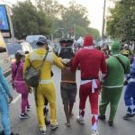 Chapolin, padre e agora Power Rangers! Policiais disfarçados fazem prisões em SP