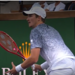 João Fonseca encara Sinner de igual para igual, mas se despede nas oitavas de Indian Wells