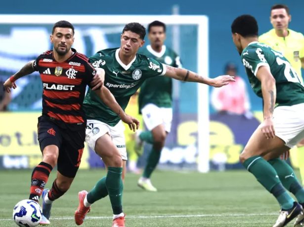 Palmeiras contesta dirigente do Flamengo e nega invasão a vestiário da arbitragem