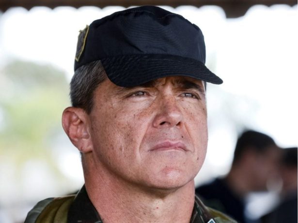 Moraes autoriza general acusado de planejar golpe de 2022 a fazer o Enem