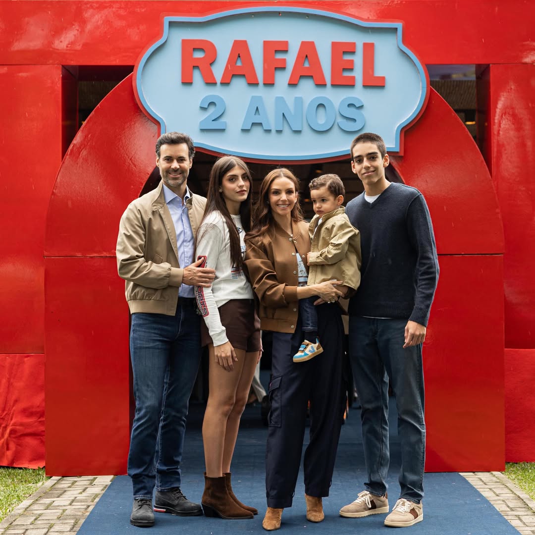 Rafaels Transportation Club 2.0 celebrando a vida do nosso amor nosso anjinho e nosso maior