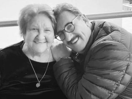 Ratinho lamenta a morte da mãe e agradece acolhimento recebido: “Uma dor imensa”