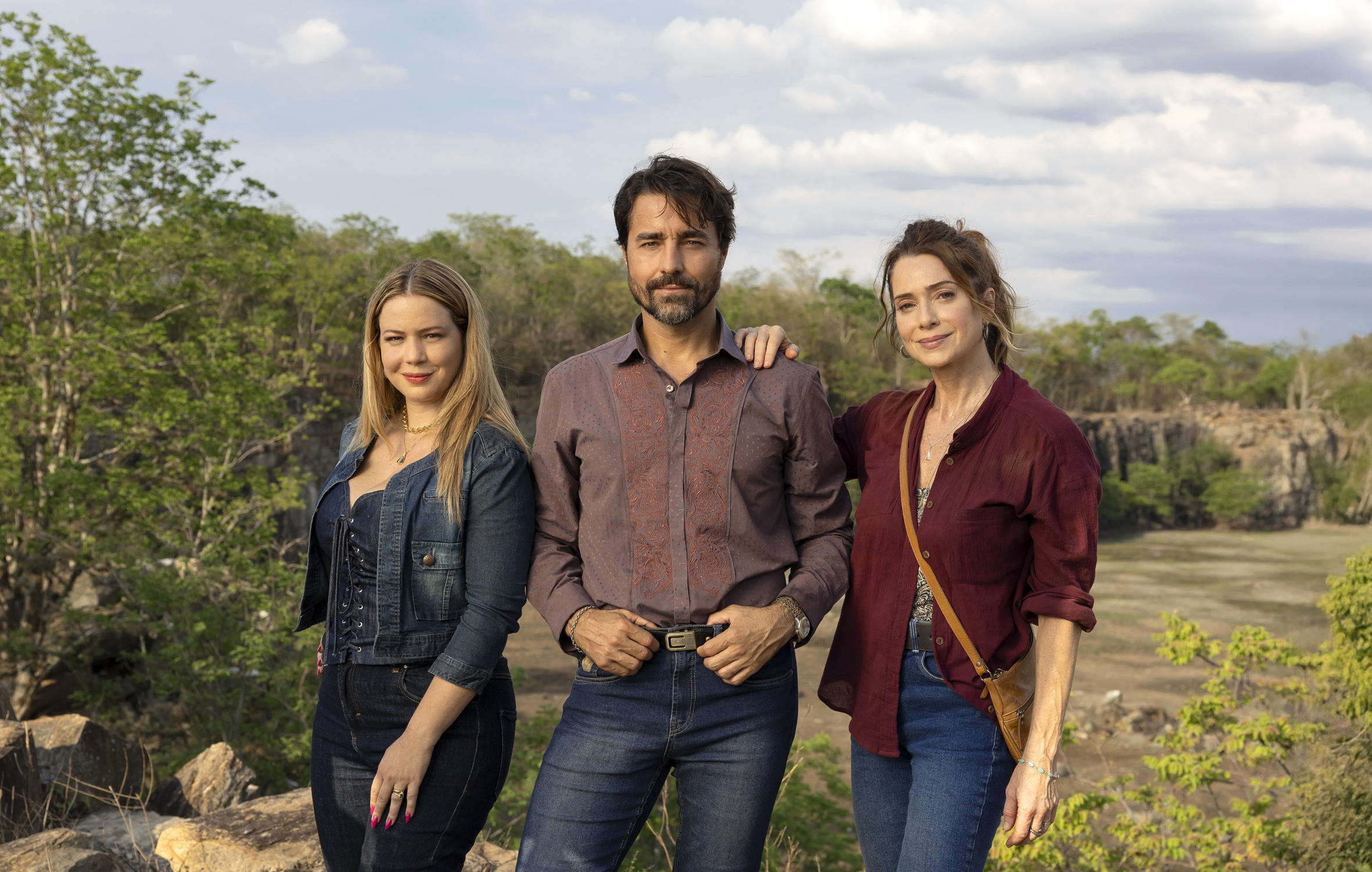 Zilá (Leandra Leal), Jean Carlos (Ricardo Pereira) e Janete (Letícia Spiiller) Zilá (Leandra Leal), Jean Carlos (Ricardo Pereira) e Janete (Letícia Spiiller)
