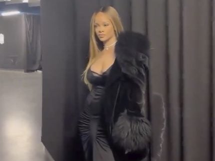 Rihanna celebra 20 anos de carreira com retrospectiva e agradece fãs