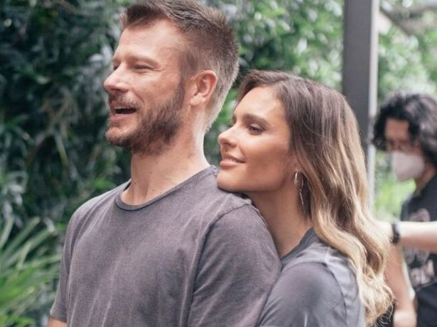 Fernanda Lima conta como lida com ciúmes no casamento com Rodrigo Hilbert: “A gente se respeita”