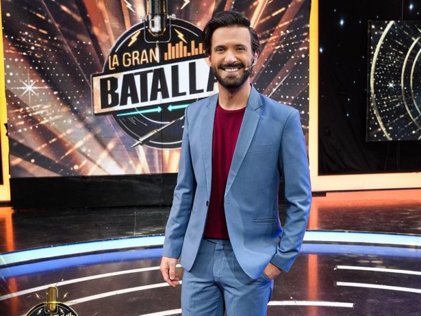 Brasileiro é destaque em júri do reality “La Gran Batalla”