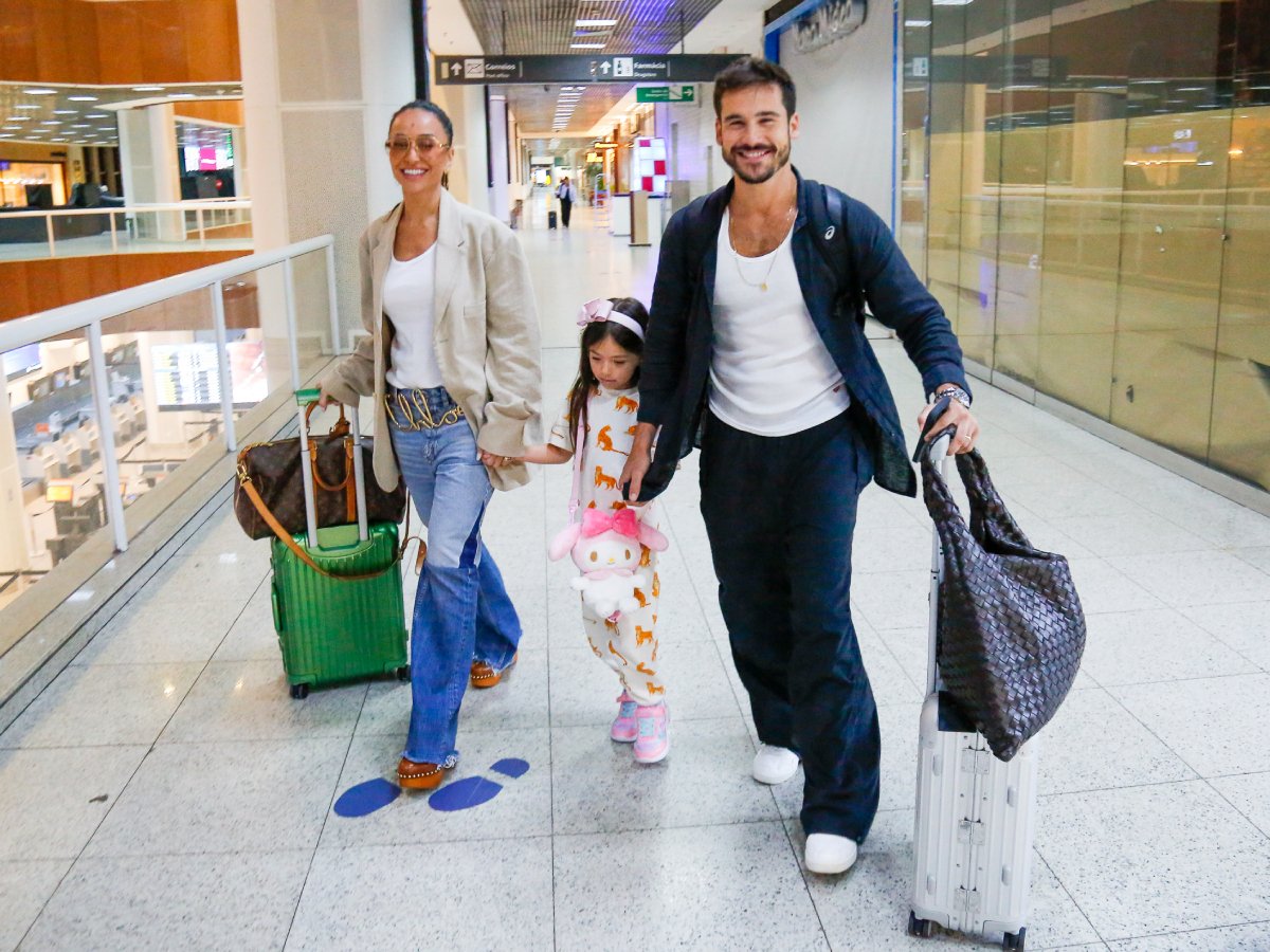 Sabrina Sato, Nicolas Prattes e Zoe (Foto: Paulo Tauil/Agência Brazil News)