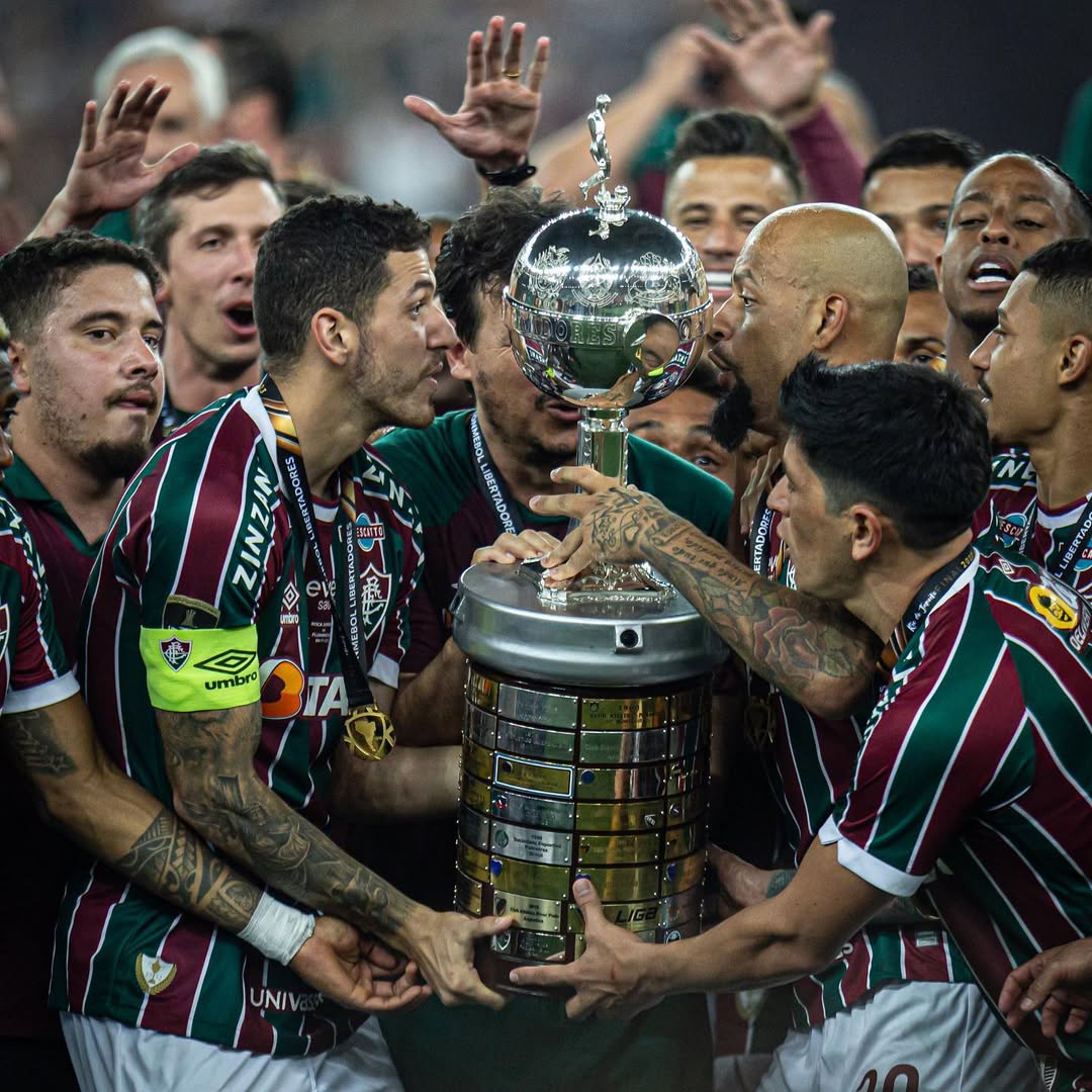 Nino, ex-zagueiro do Fluminense, interessa três times no mercado da bola / Reprodução: Instagram @ninomotaf Nino, ex-zagueiro do Fluminense, interessa três times no mercado da bola / Reprodução: Instagram @ninomotaf