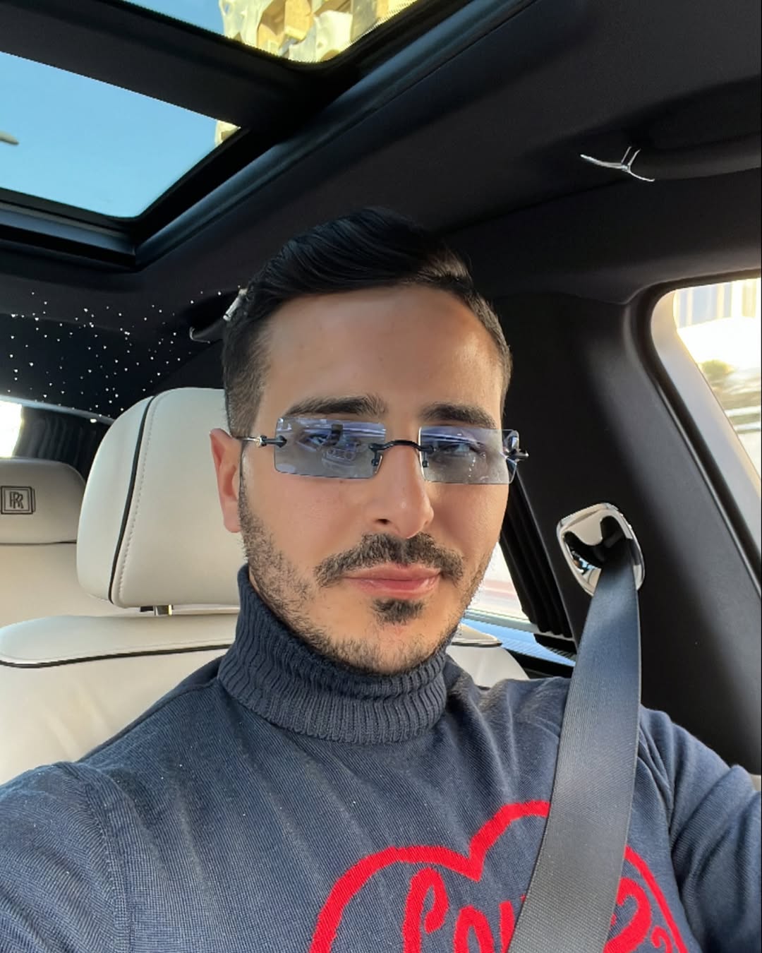 Reprodução/Instagram @simonleviev8
